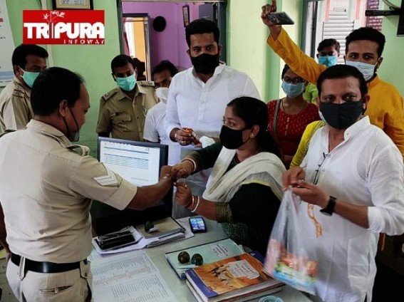 Amid BJP's Violent Attacks, Trinamool Kicks off Weeklong 'Rakhi Bandhan' festival in Tripura as Abhishek Banerjee sent Lakhs of 'Rakhis' for Tripura People Amid BJP's Violent Attacks, Trinamool Kicks off Weeklong 'Rakhi Bandhan' festival in Tripura as Abhishek Banerjee sent Lakhs of 'Rakhis' for Tripura People